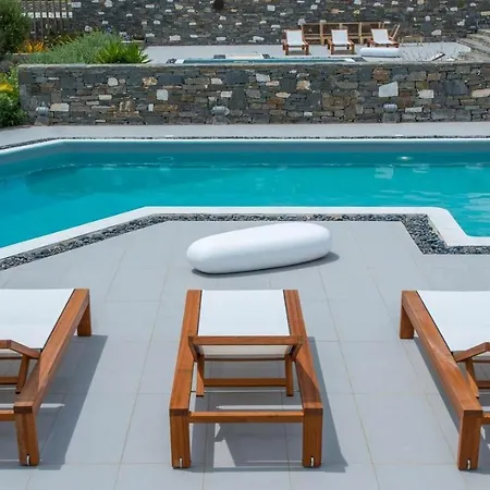 Villa Paros Sleeps 7 Pool Air Con Wifi Parikia (Paros)