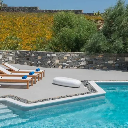 Villa Paros Sleeps 7 Pool Air Con Wifi